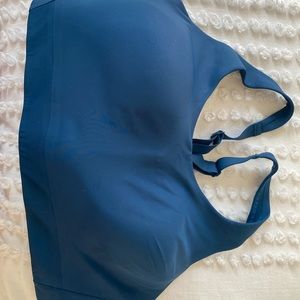 Athleta high impact sports bra - NWOT!